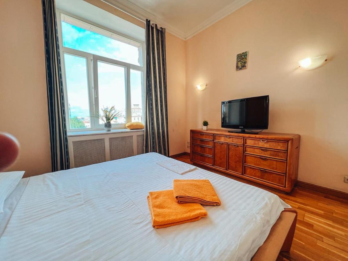Apartments Rentals Ukraine On Kreshchatik 키예프 외부 사진