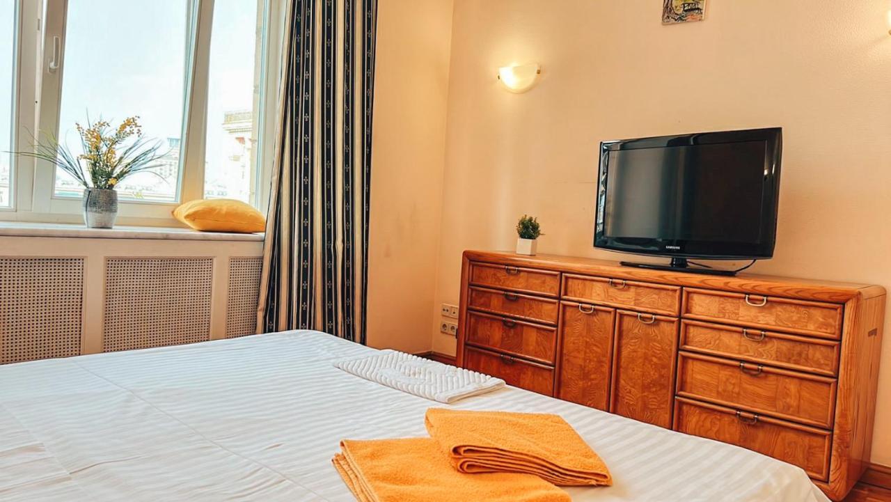 Apartments Rentals Ukraine On Kreshchatik 키예프 외부 사진