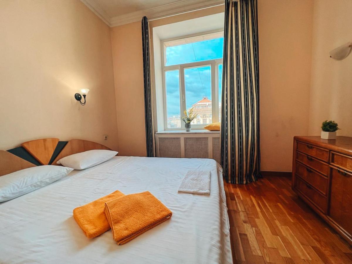 Apartments Rentals Ukraine On Kreshchatik 키예프 외부 사진