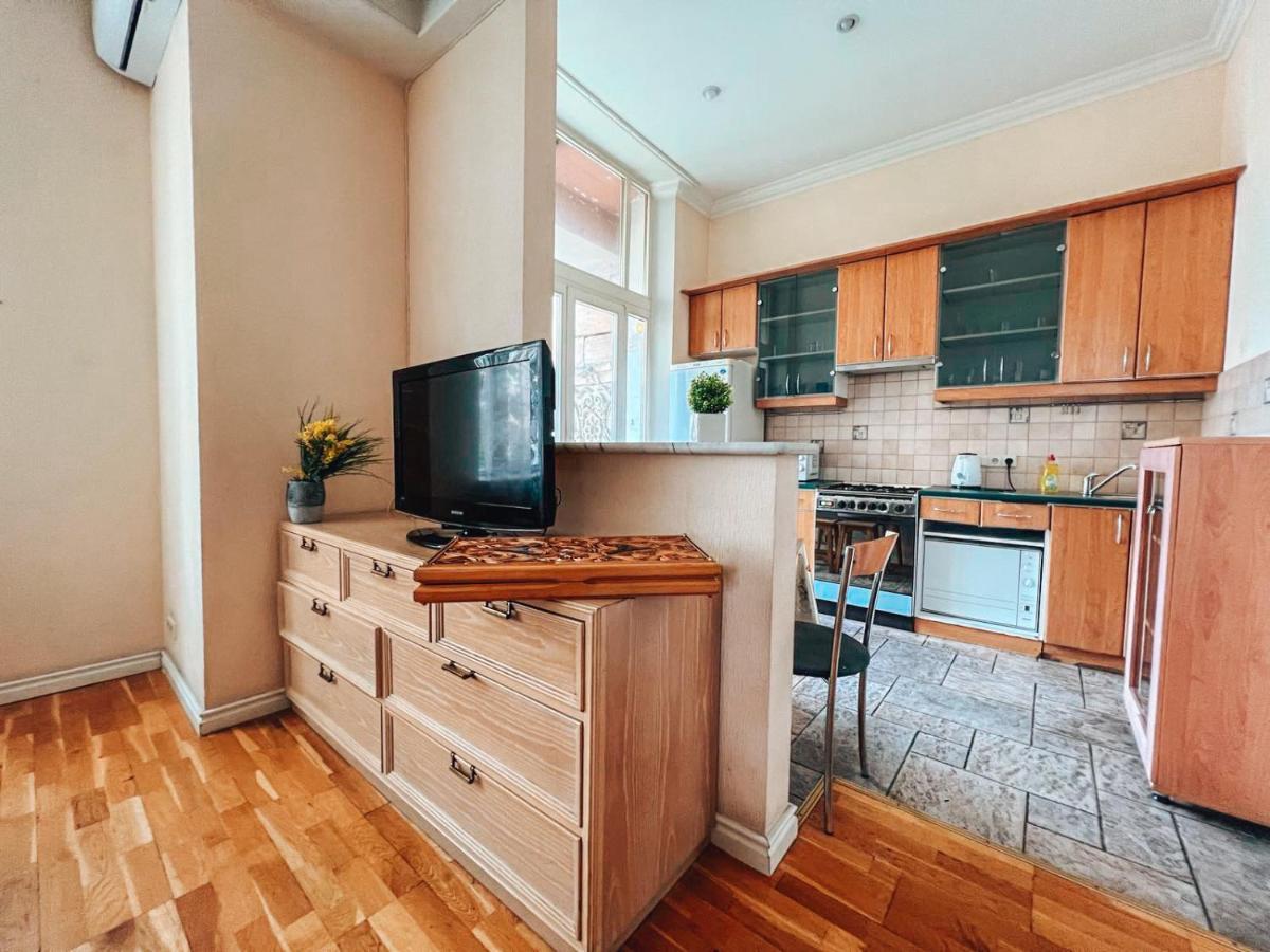 Apartments Rentals Ukraine On Kreshchatik 키예프 외부 사진