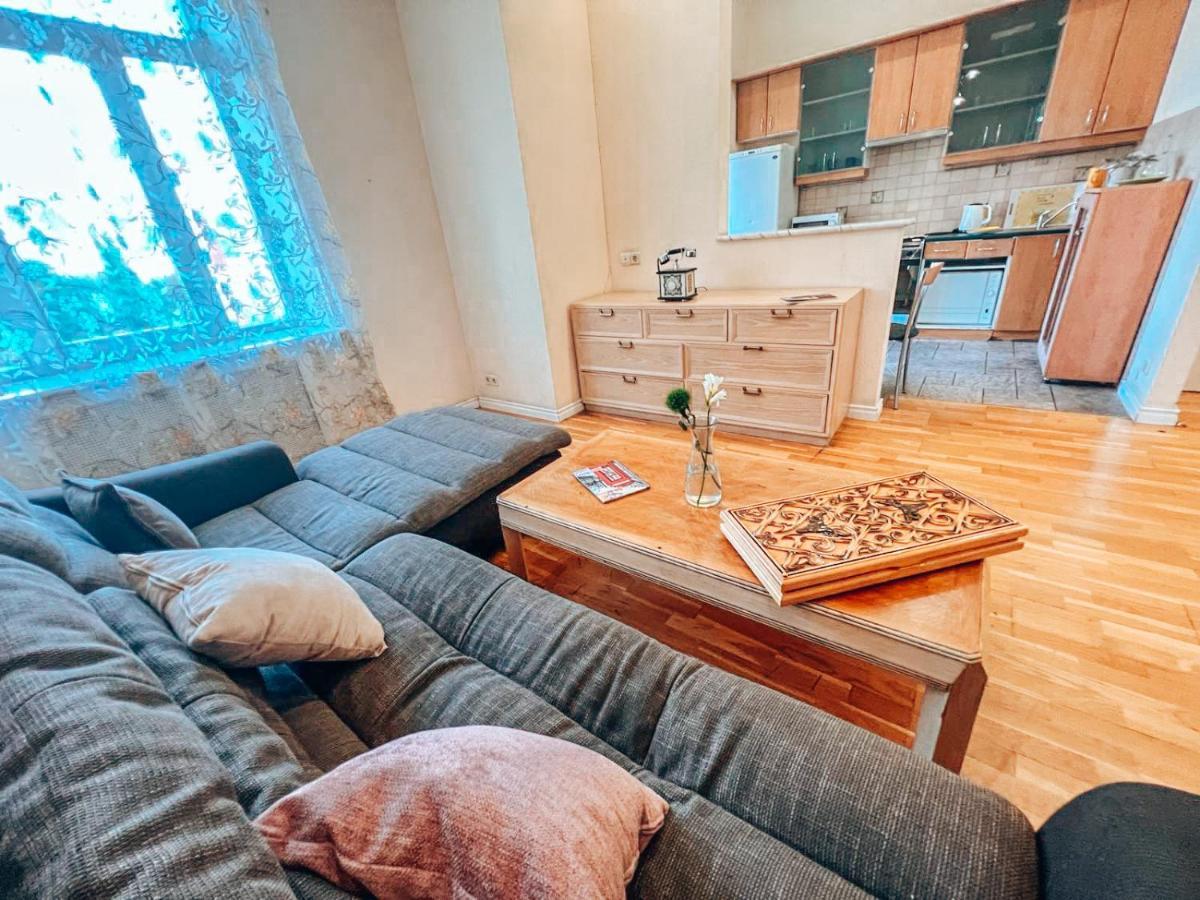 Apartments Rentals Ukraine On Kreshchatik 키예프 외부 사진