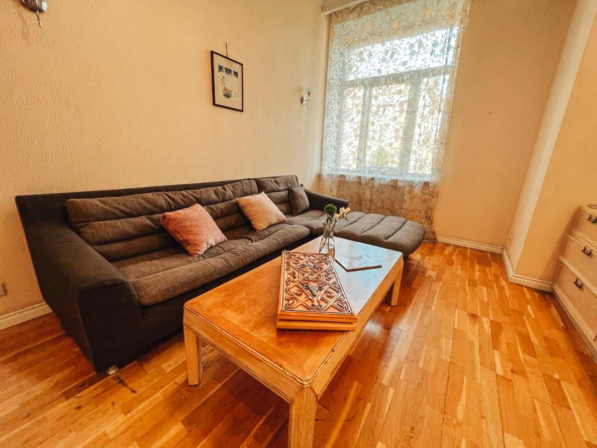 Apartments Rentals Ukraine On Kreshchatik 키예프 외부 사진