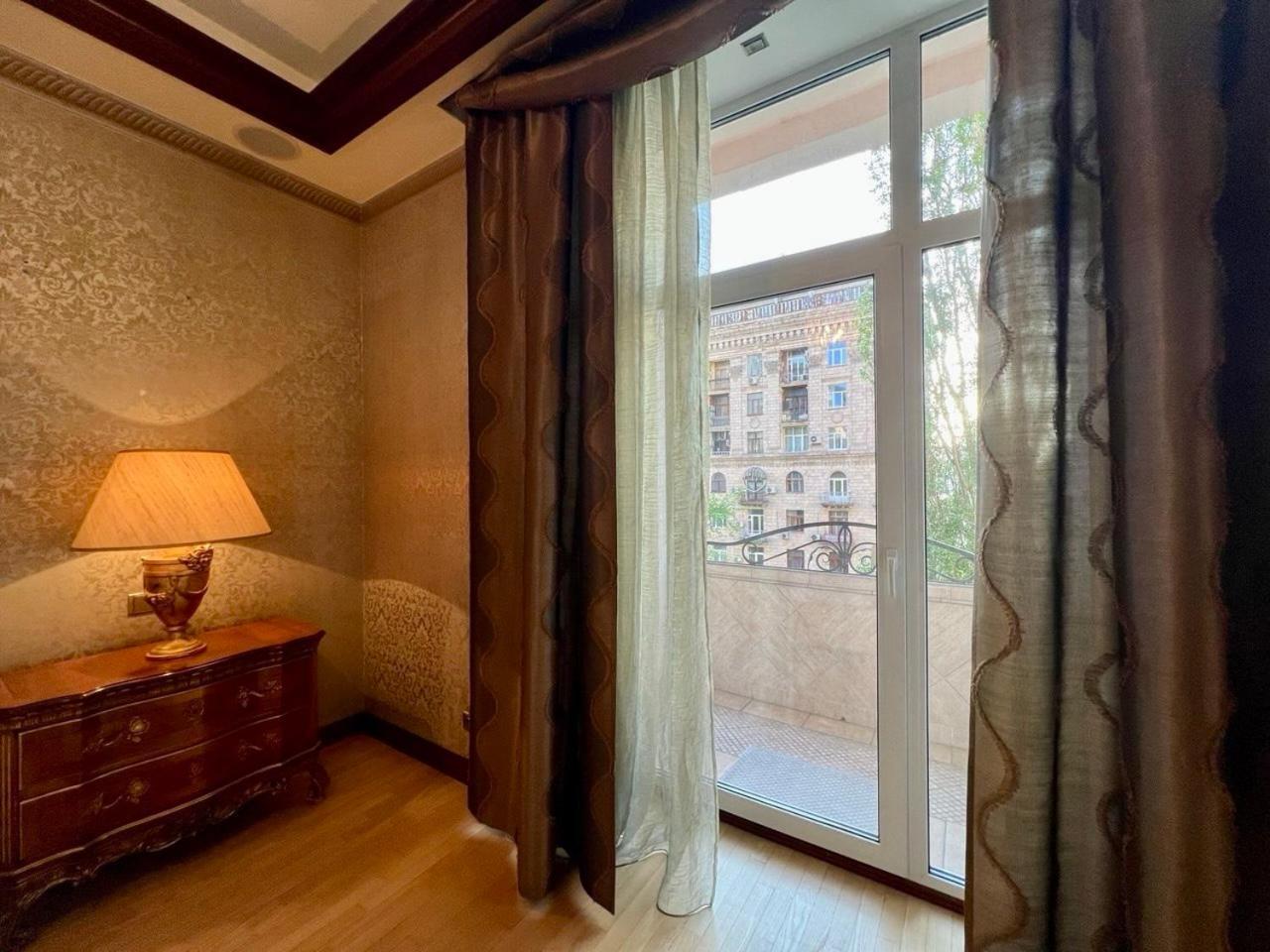 Apartments Rentals Ukraine On Kreshchatik 키예프 외부 사진