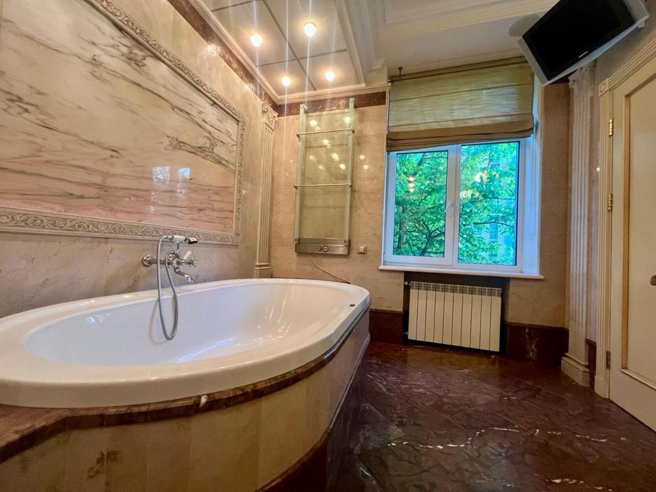 Apartments Rentals Ukraine On Kreshchatik 키예프 외부 사진